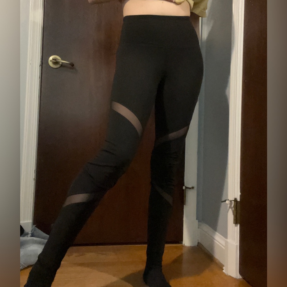 3 pairs of leggings and a biker short!